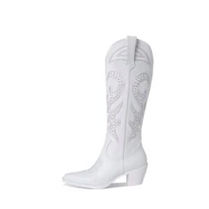 Knee-high cowboy white boots never worn